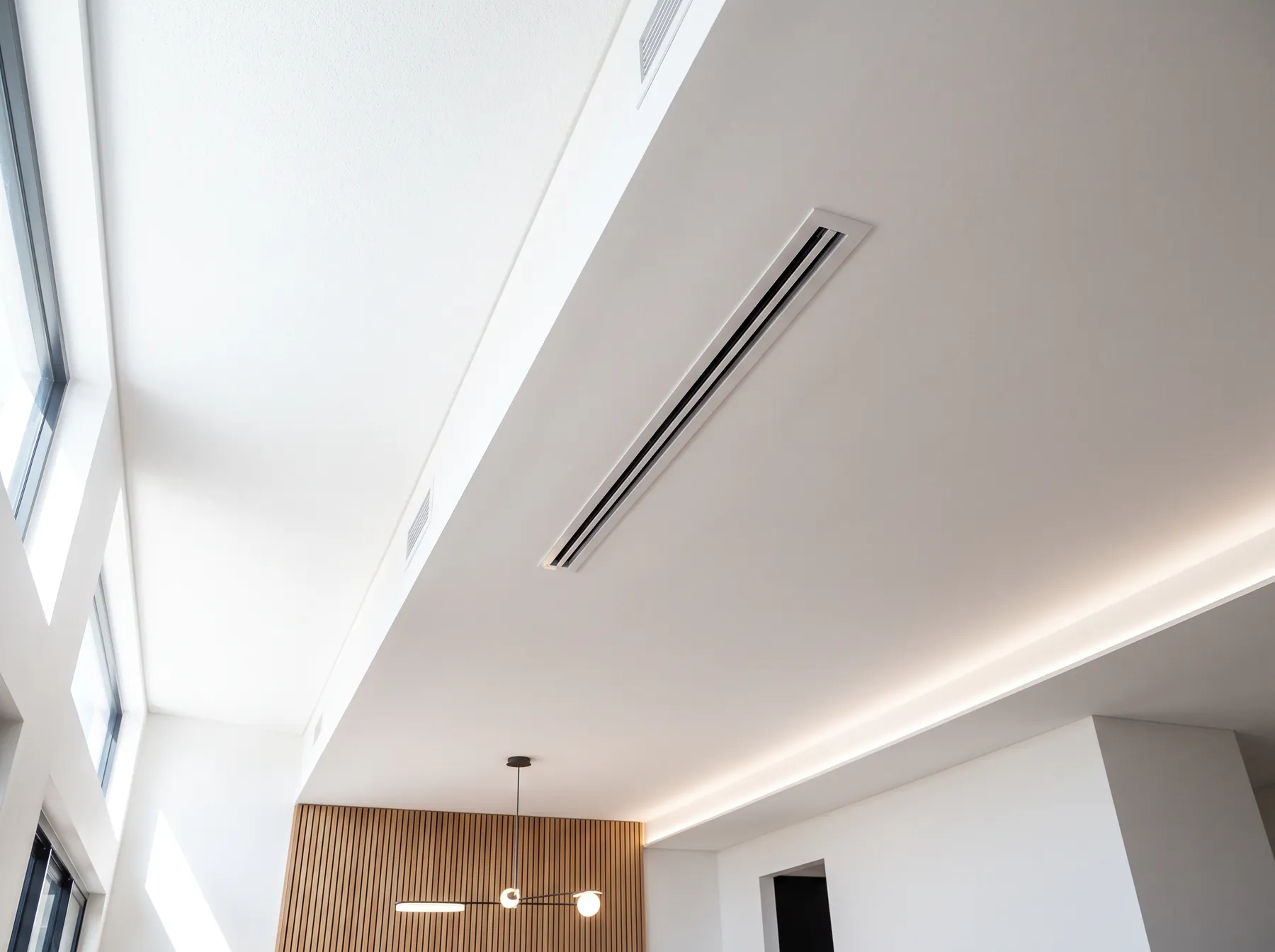 Ducted ceiling outlets in a living room